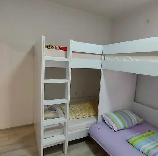 Restoran Ruza Hostel